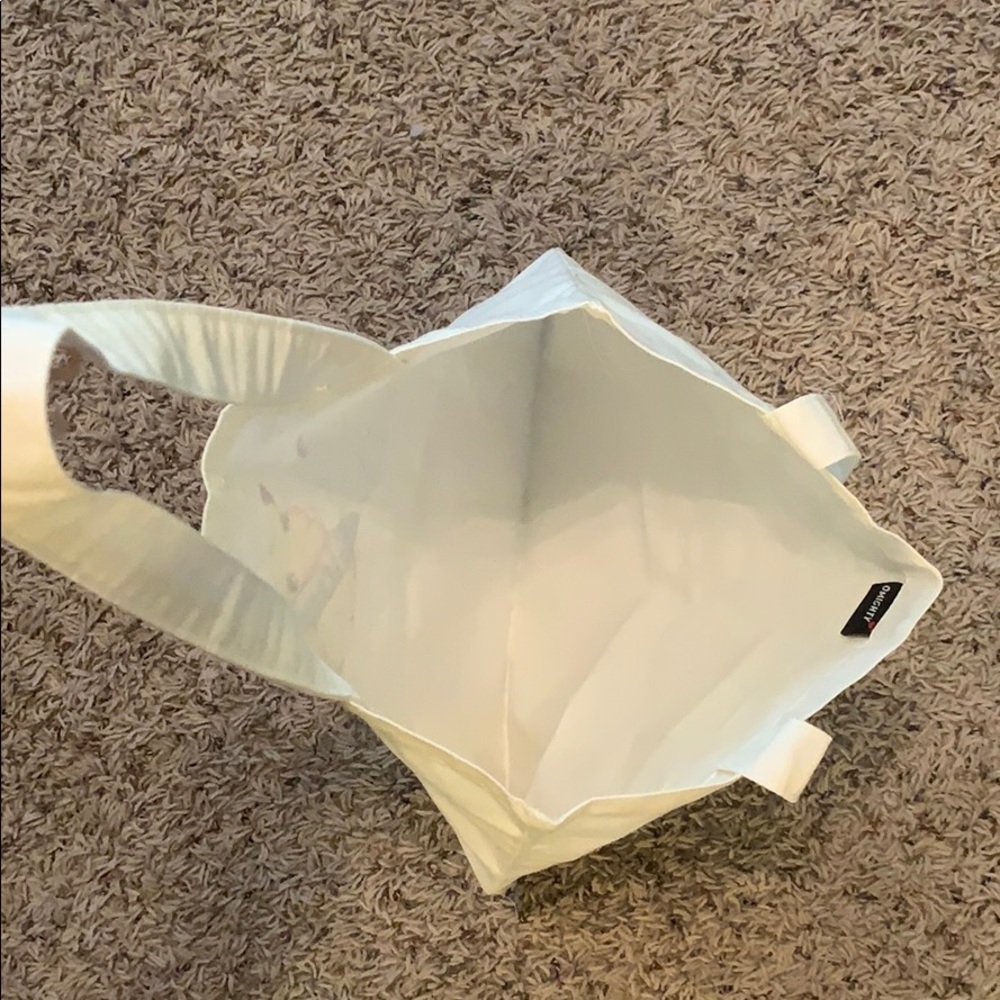 Omighty Pikachu bag - Picture 4 of 8